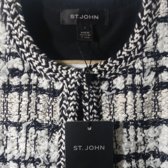 St John Skirt/Jacket Suit Size 4 - Picture 2 of 5